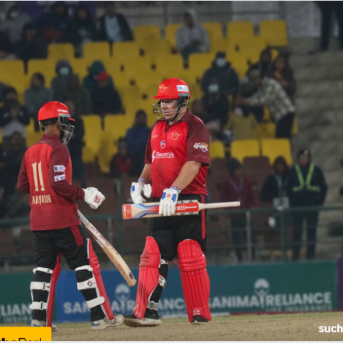 पोखरालले चितवनलाई हरायो रोसिङगटनको अर्धशतकमा