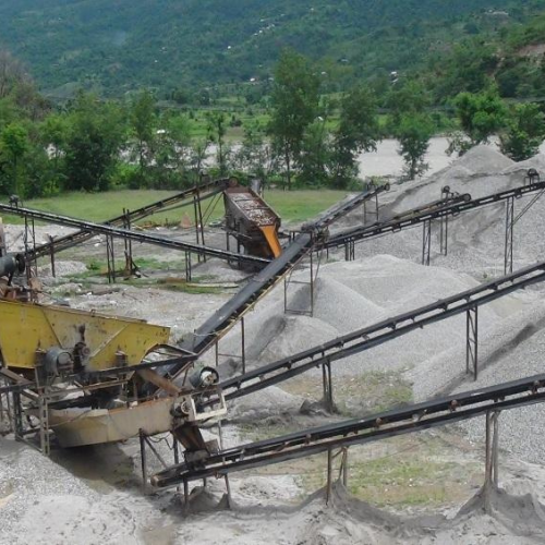 अवैध क्रसर उद्योग सञ्चालनमा रोक अरुण नदीमा रहेको