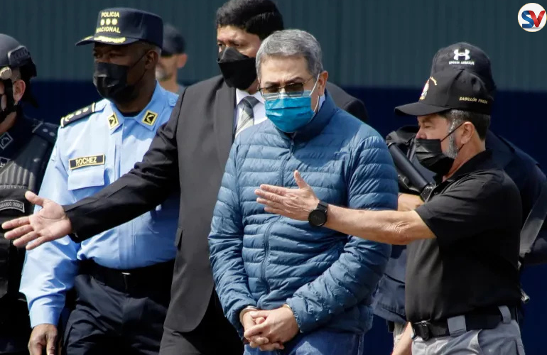 हन्डुरसद्वारा पूर्वराष्ट्रपति हर्नान्डेजविरुद्ध पक्राउ पुर्जी जारी अमेरिकाले माफी दिएपछि