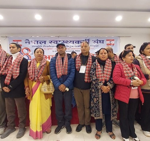 घिमिरे : नेपाल स्वास्थ्यकर्मी सङ्घको अध्यक्षमा पुन