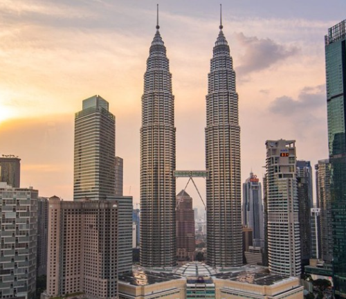 नेपाली सुरक्षा गार्डले पाउँदैनन् न्यूनतम तलब – मलेसियामा