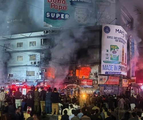 पाकिस्तानको कराँचीमा रहेको गुल प्लाजा मलमा भीषण आगलागीमा ज्यान गुमाउनेको सङ्ख्या ६७ पुग्यो
