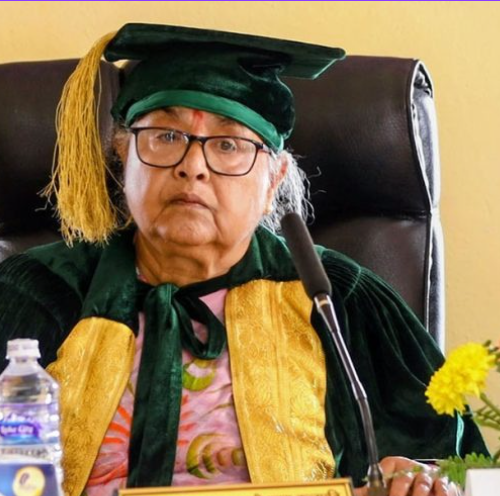 शिक्षा प्रमाणपत्रमा सीमित हुनुहुन्न – दीक्षित विद्यार्थीलाई प्रधानमन्त्रीले भनिन्