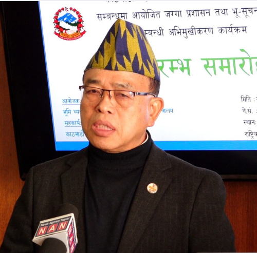 मन्त्री इङ्नाम : नेपालीहरू विदेश पलायन हुनुपर्‍यो सरकारी सेवा प्रभावकारी नभएका कारण