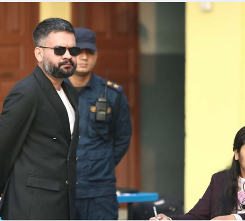 काठमाडौंमै फर्किएर अवतरण, बालेन चढेको हेलिकप्टर झापामा ल्यान्ड भएन