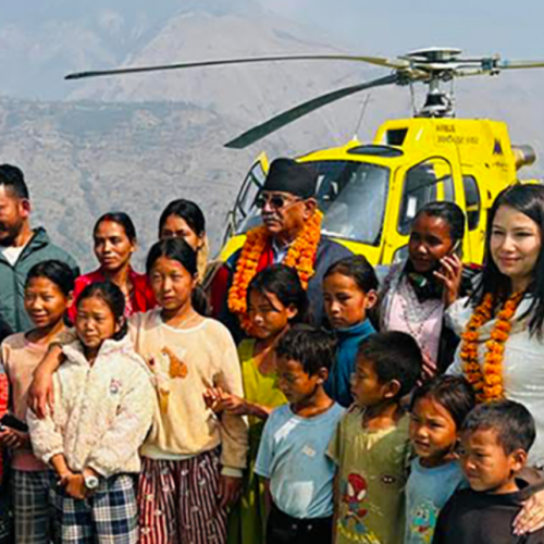 हेलिकप्टर चढेर रुकुमपूर्व पुगे प्रचण्ड चितवनमा भोट खसालेपछि