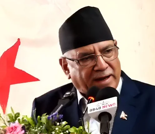 प्रचण्ड : सरकार संविधान मास्नेतिर अघि बढ्दैछ, एकचोटी जुर्मुराउनपर्ने अवस्था छ