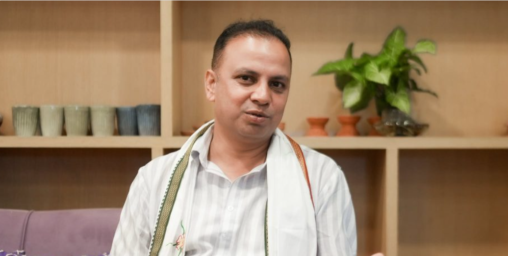 राज्यले नागरिकलाई आतंकित बनाउने होइन, यस्तो बचपना देखाएर राजकाज चल्छ – मनिष झाले भने