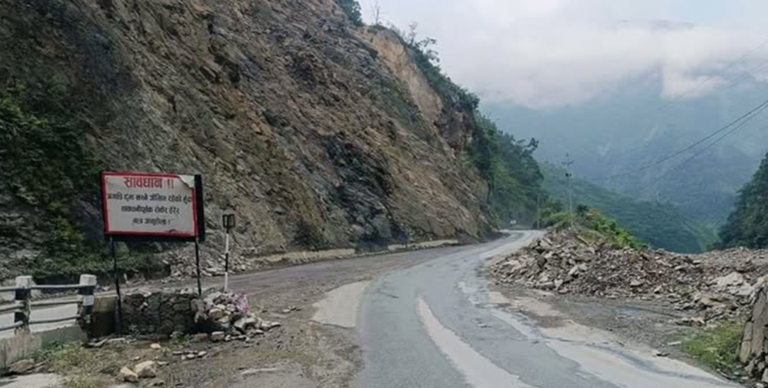 पूर्णरूपमा सञ्चालन खण्ड, मुग्लिन-नारायणगढ सडक  पनि